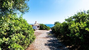 Property grounds - Haus in Sant'antioco mit überdachtem Parkplatz by Interhome (Sant'Antioco)