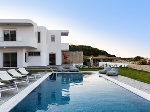 Pool - Schönes Ferienhaus in Afantou mit privatem Pool by Interhome (Kolympia)