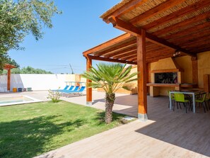 Outdoor dining - Vacation home 'Chloe by Interhome (Capitana)