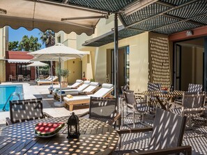 Outdoor dining - Daphnis Villen by Interhome (Maleme Kriti)