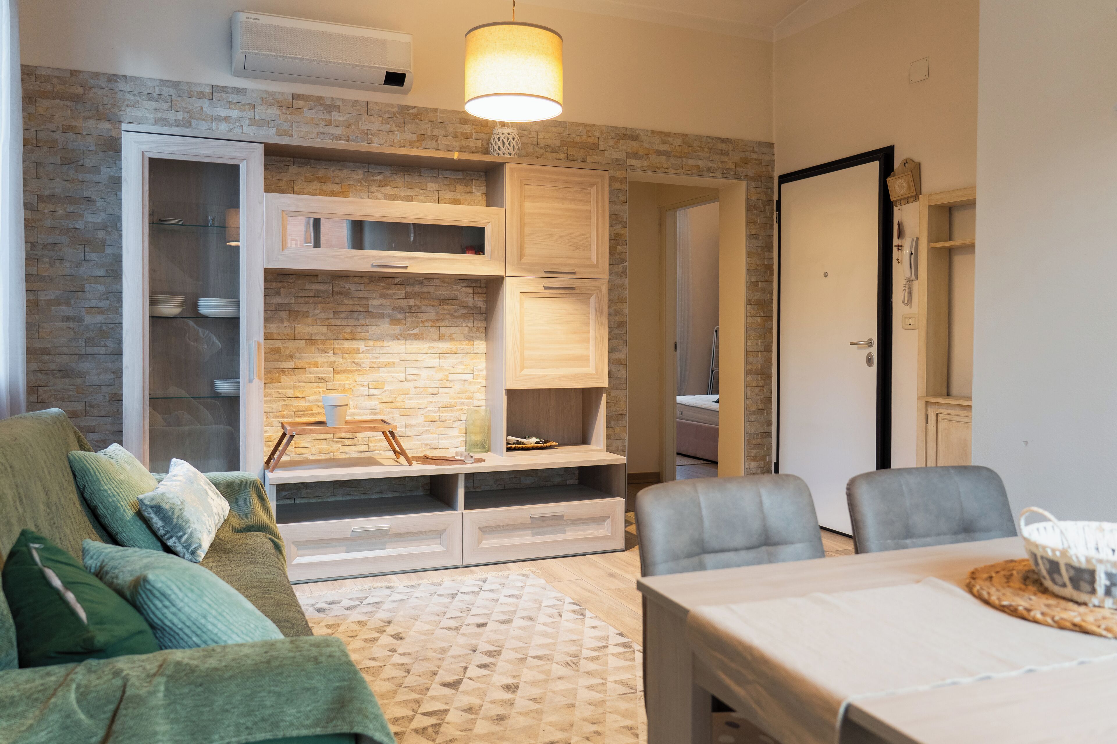 Comfort-Apartment, Balkon, Stadtblick | Wohnbereich