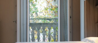 Emilia Suite Home
