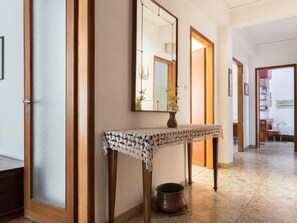 Interior - Venedig Wohnung in Venedig Mestre mit Terrasse by Interhome (Mestre)