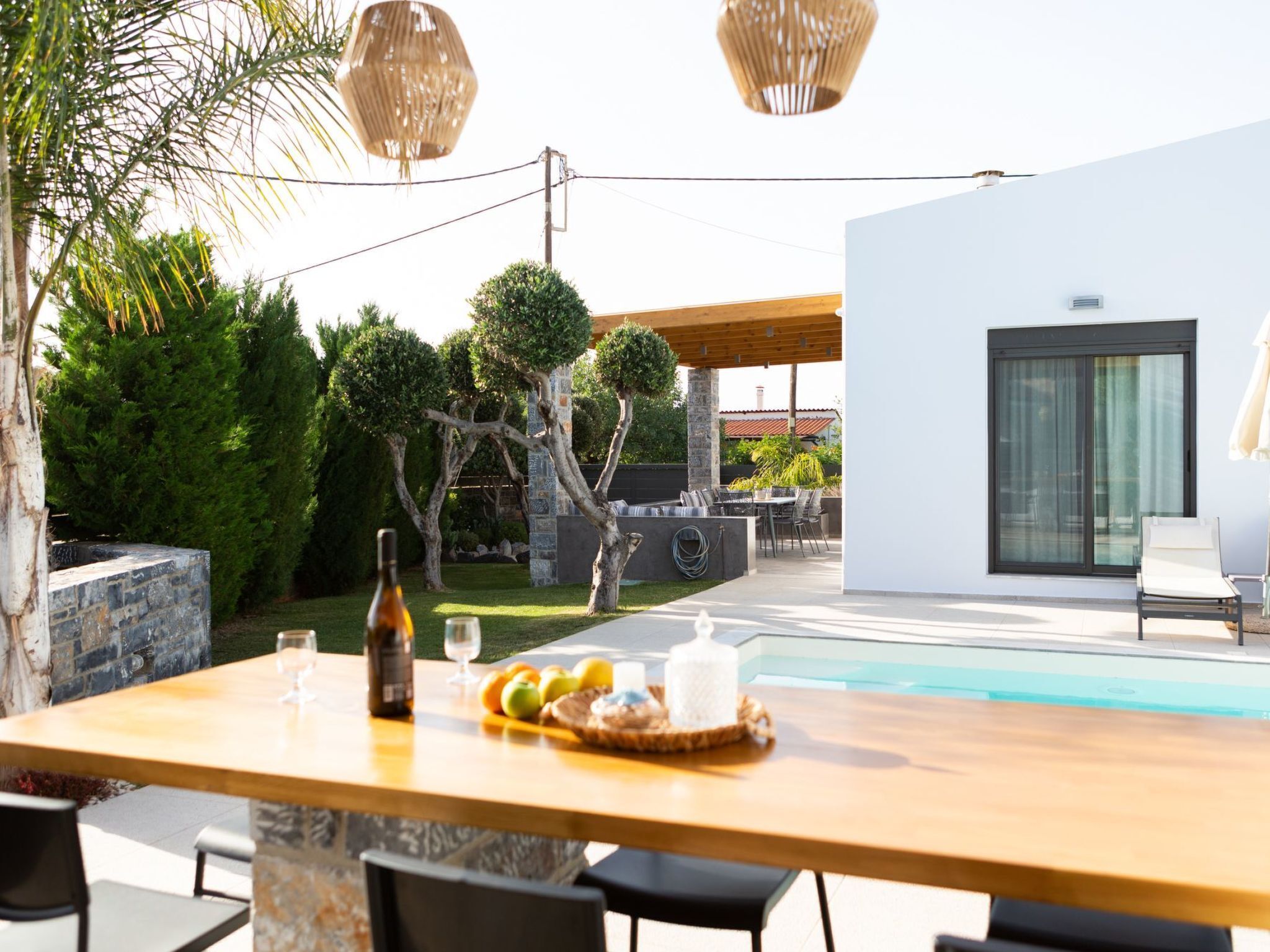 屋外ダイニングエリア