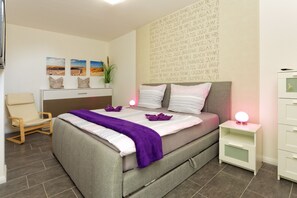 Iron/ironing board, travel cot, free WiFi - Bright apartment in Karlshagen on Usedom with sauna, close to the beach (Karlshagen)