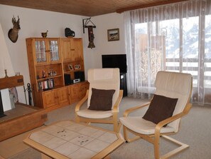 TV, fireplace, DVD player - Stockenmatt Haus 2, Wohnung 22 by Interhome (Sarnen)