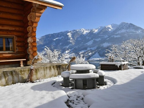 Holzhaus auf Lamahof by Interhome