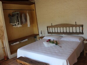 Internet - Schönes Ferienhaus mit Whirlpool by Interhome (Alghero)