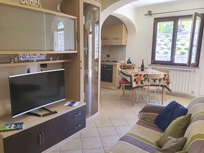 TV - A Casa di Vito bei Holiday World by Interhome (Ischia Forio)
