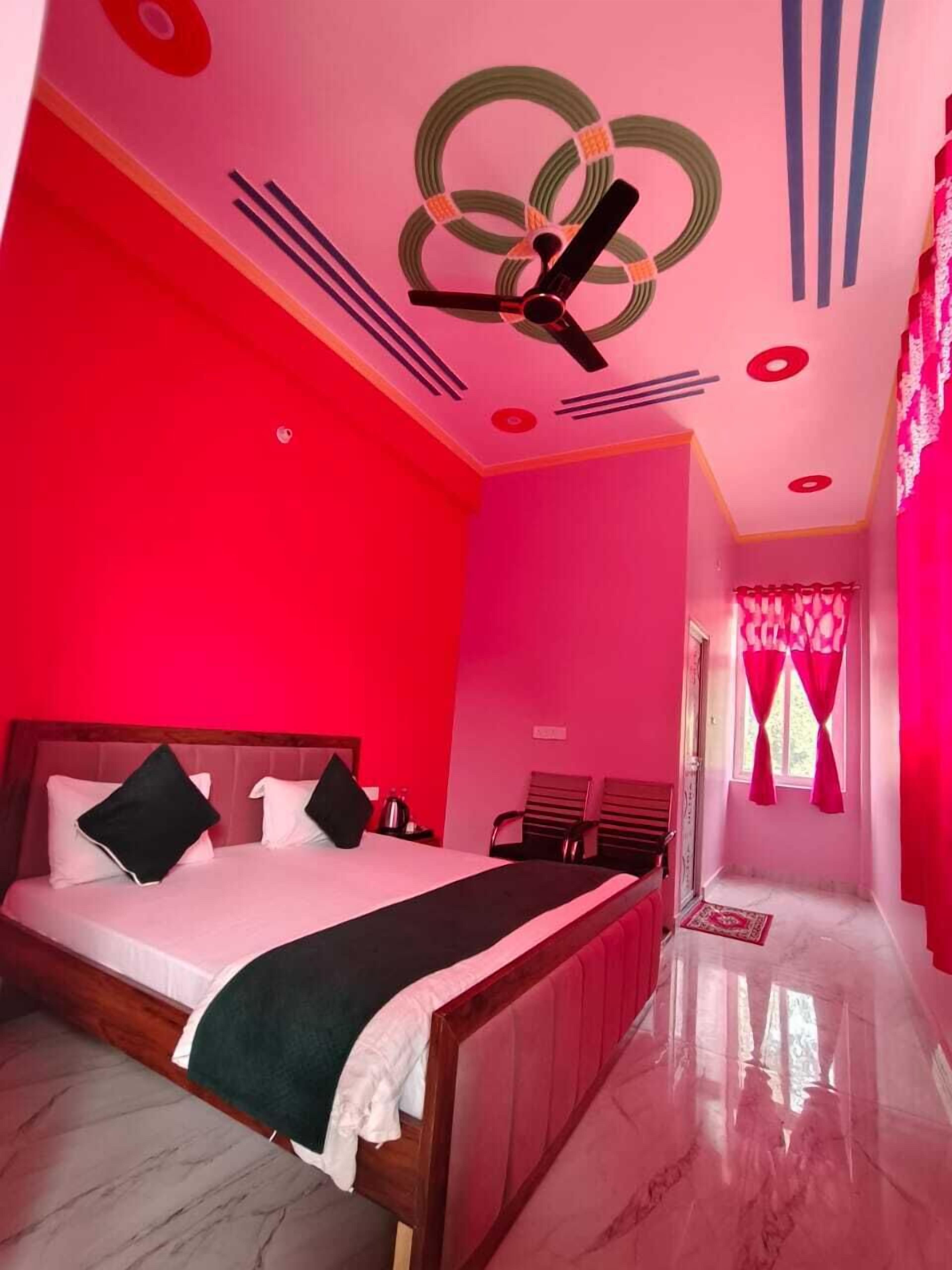 Iron/ironing board, free WiFi