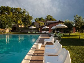 Pool - 'Orion' mit Terrasse by Interhome (Isola di Fano)