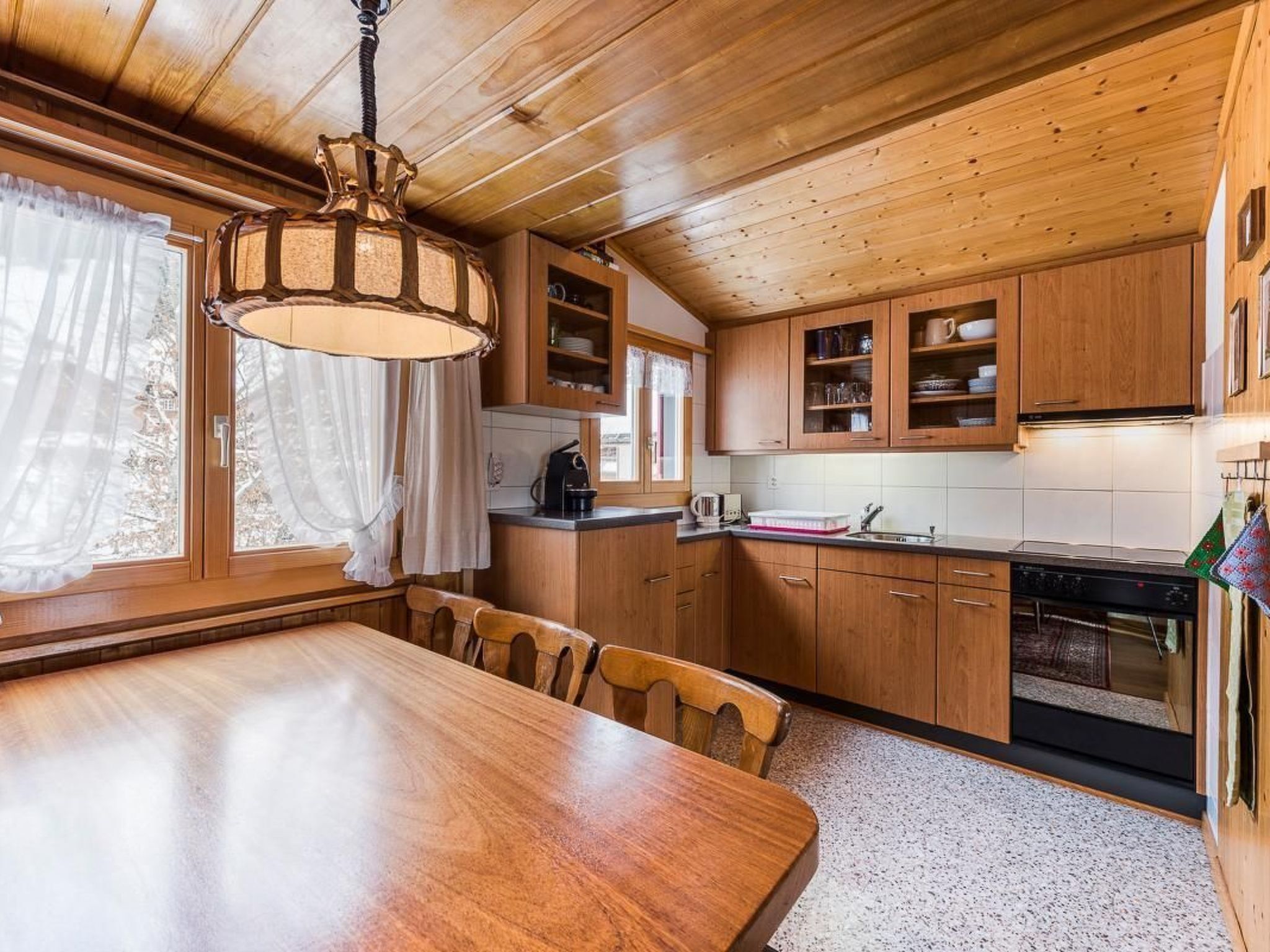 Fridge, oven, cookware/dishes/utensils