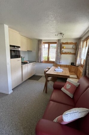 TV - Chalet Schybi by Interhome (Sörenberg)