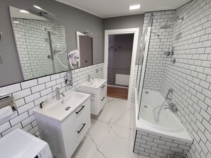 Towels - Nette Wohnung in Sottomarina mit Terrasse by Interhome (Chioggia)