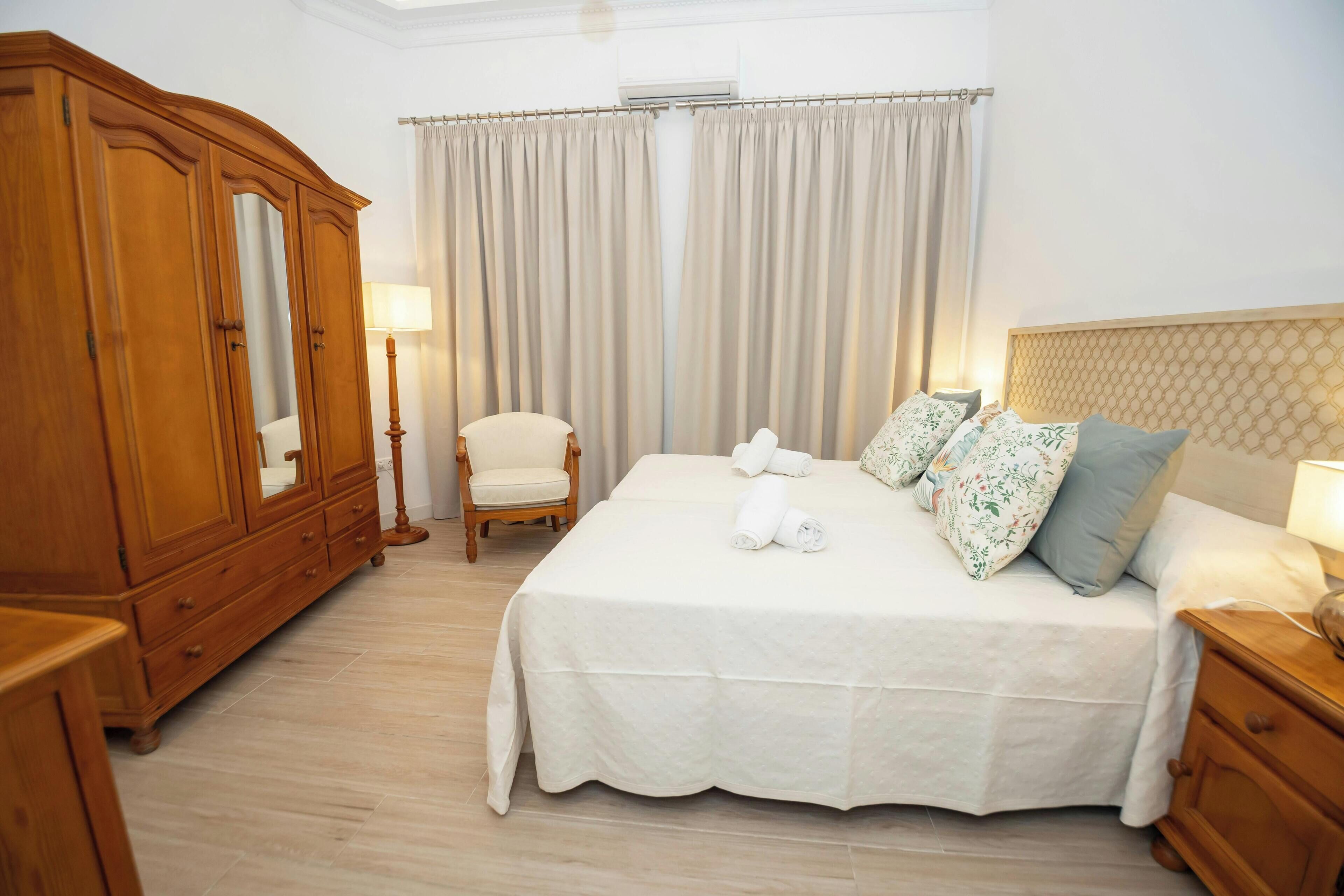 디럭스 스튜디오, 침실 2개, 흡연 | 내부