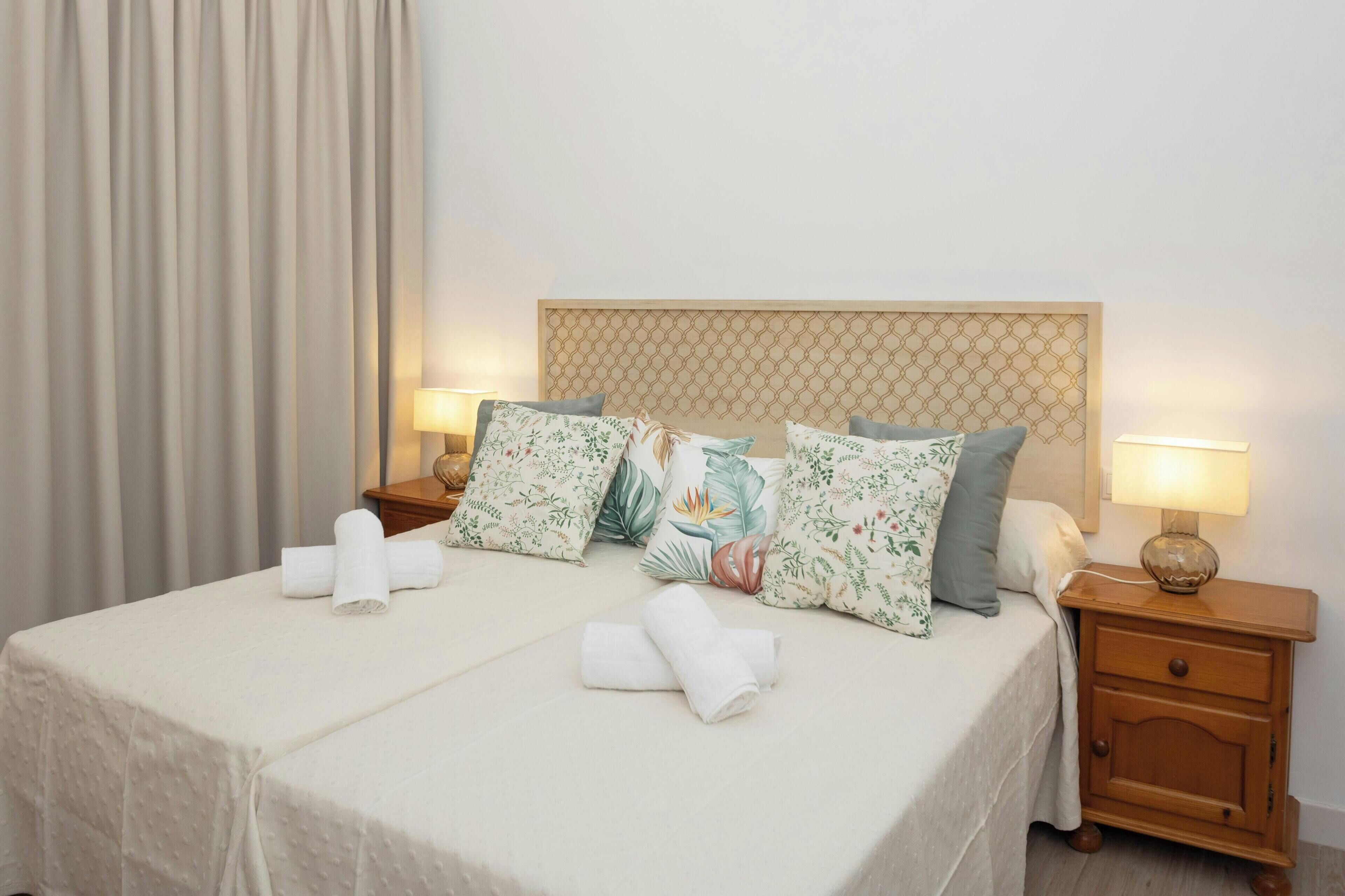 디럭스 스튜디오, 침실 2개, 흡연 | 숙박 시설 정면