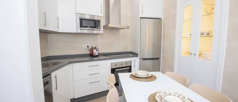 Deluxe-Apartment, 2 Schlafzimmer, Nichtraucher | Eigene Küche