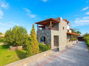 Exterior - in Notia Rodos mit privatem Garten by Interhome (Gennadi)