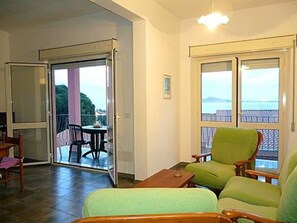TV - Haustierfreundliches Apartment, mit Meerblick by Interhome (Santa Maria Navarrese)