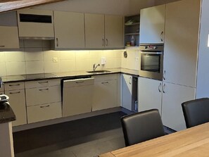 Fridge, dishwasher, cookware/dishes/utensils - Haus Epsilon by Interhome (Sörenberg)