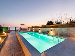 Pool - Villa Fay mit privatem Parkplatz in Lardos by Interhome (Gennadi)