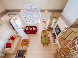 TV - Villa Fay mit privatem Parkplatz in Lardos by Interhome (Gennadi)