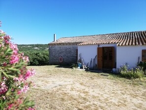Exterior - Stazzo mit Garten in Luogosanto by Interhome (Bassacutena)