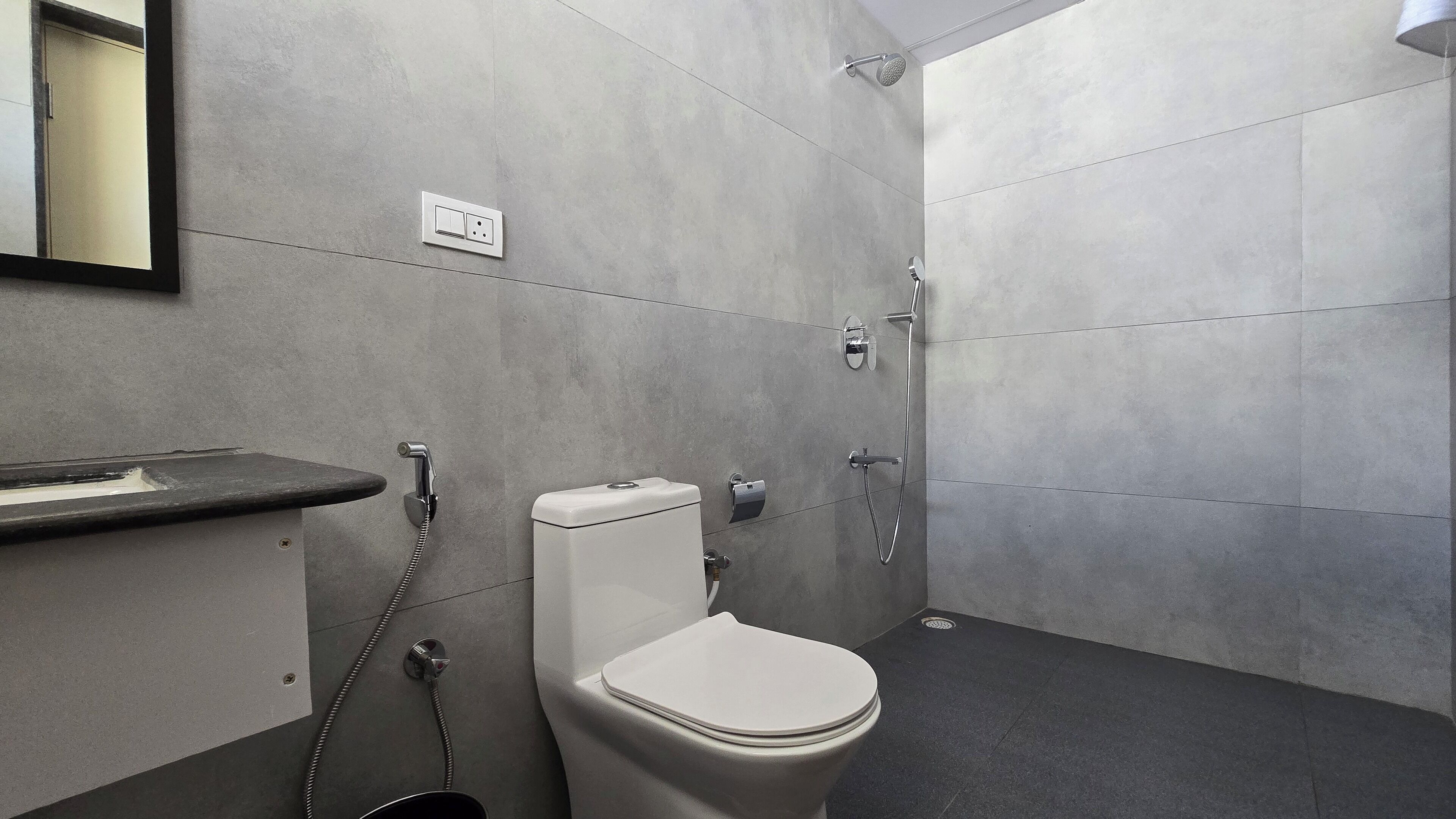 Luxury Villa, Patio, Garden View | Bathroom | Free toiletries, soap, shampoo, toilet paper