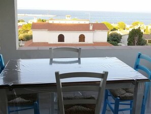 Outdoor dining - Arcaidu Apartment mit bezaubernder Aussicht by Interhome (Perd 'e Sali)