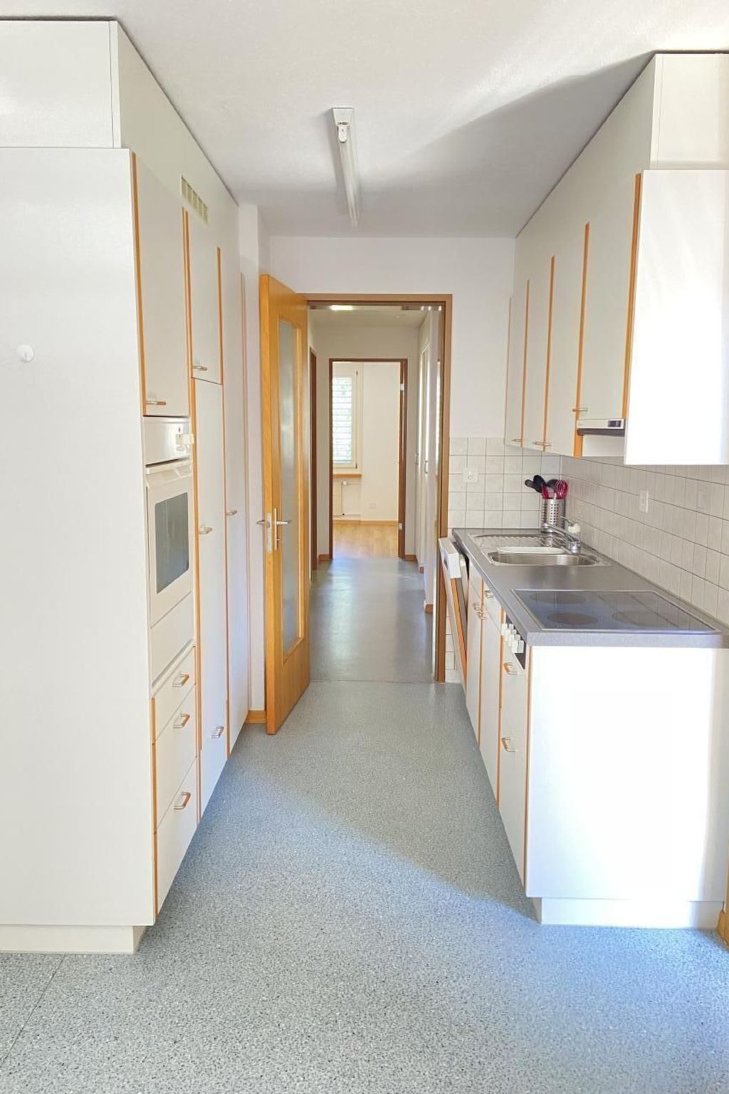 雪櫃、焗爐、洗碗機、廚房用具/餐具/器皿