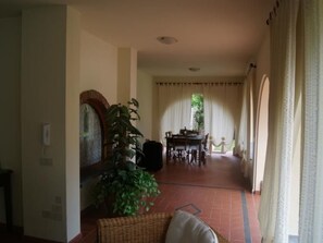 Dining - Villa mit privatem überdachbarem Pool by Interhome (Camaiore)