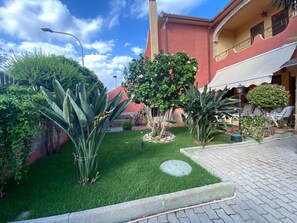 Property grounds - - Südsardinien by Interhome (Capoterra)