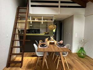 Dining - Rothornsicht by Interhome (Sörenberg)