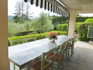 Outdoor dining - TV003 Natalia Sotto by Interhome (Camaiore)