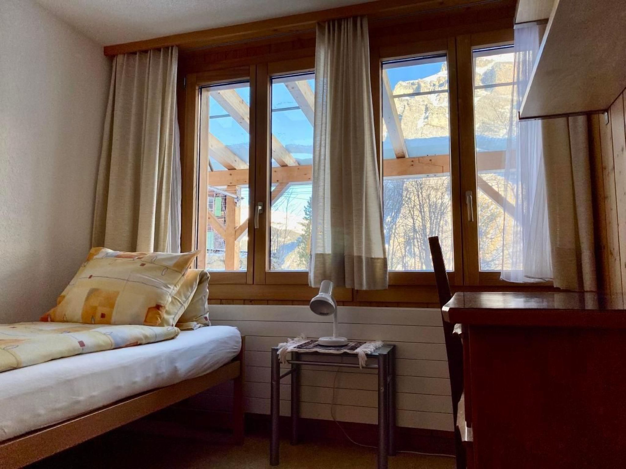 1 間睡房、上網