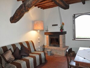 Interior - Schloss Selvole B4 by Interhome (Castelnuovo Berardenga)