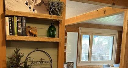 Berg-Ferienwohnung im Chalet Zirbeli by Interhome