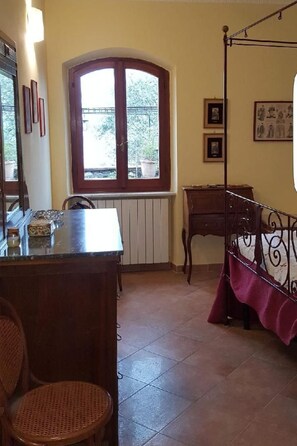 Internet - mit Wasserblick by Interhome (Castelnuovo Magra)