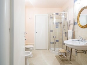 Bathroom - Rosa in der Toskana by Interhome (Lastra a Signa)