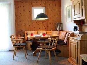 Dining - Bellavista B by Interhome (La Punt-Chamues-ch)