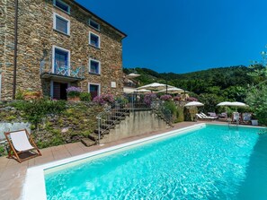 Pool - Wohnung 'Settimo Cielo3' mit Schwimmbad by Interhome (Massa)
