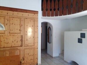 Interior - Curtins Sassella 1 by Interhome (La Punt-Chamues-ch)