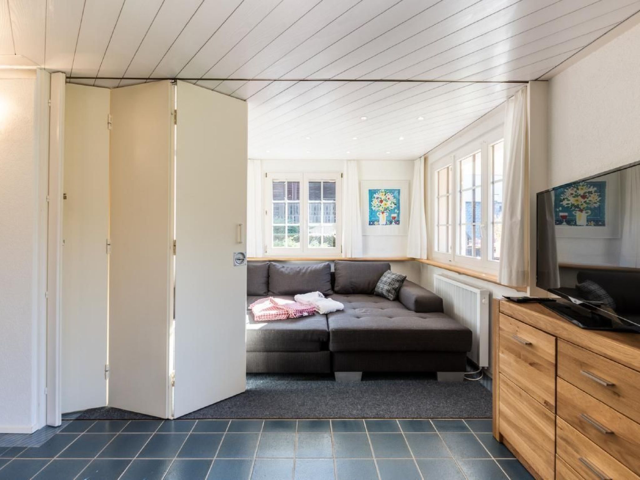 Télévision, cheminée