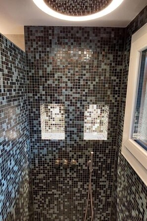 Bathroom - wohnung geiger by Interhome (Sörenberg)