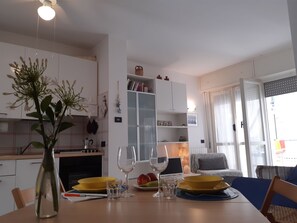 Dining - Studio für 2 Personen ca. 33 m² in Cavi di Lavagna, Norditalien (Ligurien) by Interhome (Lavagna)