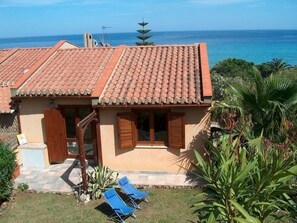 Exterior - Casa Giusy mit Terrasse und Meerblick by Interhome (Costa Rei)