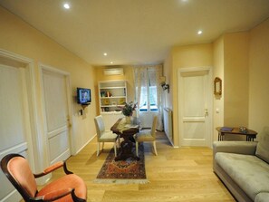 Living area - Efeso3 in Florenz by Interhome (Florence)