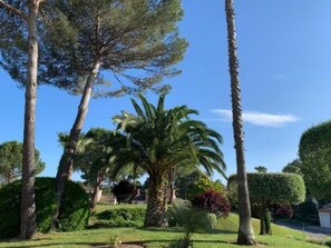 Property grounds - Moderne Wohnung in Mougins mit eigenem Garten by Interhome (Mougins)