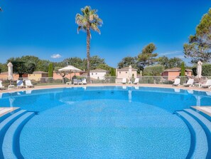 Pool - Moderne Wohnung in Mougins mit eigenem Garten by Interhome (Mougins)