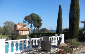 Outdoor dining - Hibiscus by Interhome (Saint-Raphaël)
